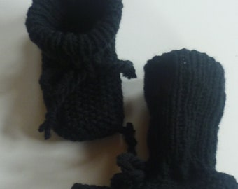 Mit liebe handgestrickte Baby-Strickschuhe