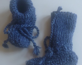 Mit liebe handgestrickte Baby-Strickschuhe