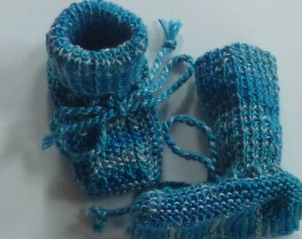 Mit liebe handgestrickte Baby-Strickschuhe