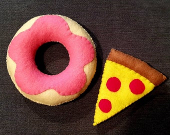 Felt pizza / felt donut / felt doughnut/ felt cat toy / cat toy / felt food / cat nip toys