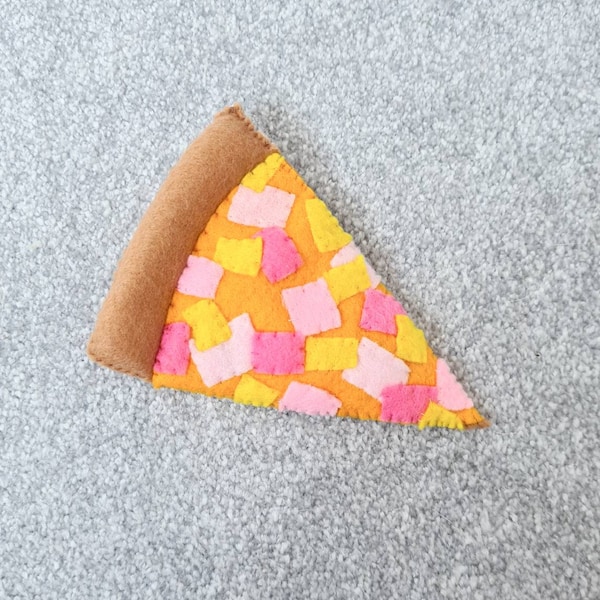 Catnip pizza / felt pizza / pizza cat toy / hawaiian pizza