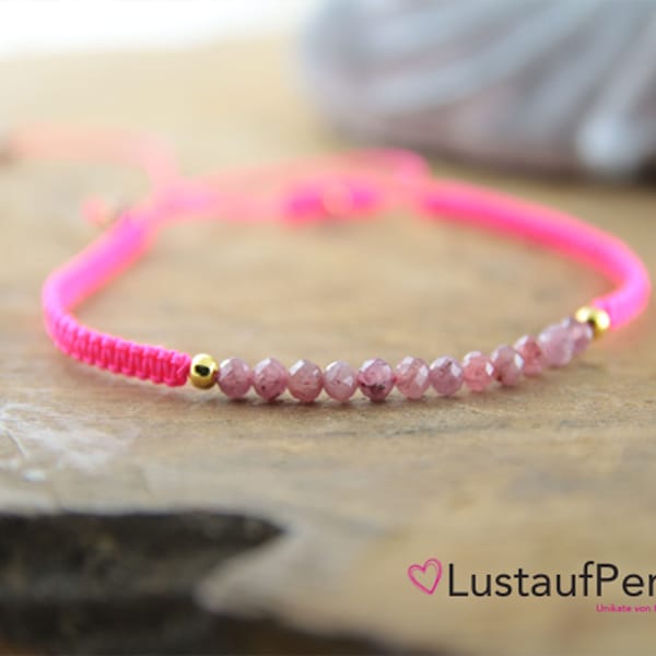 Macramé bracelet with 3 mm ruby beads and stainless steel elements, minimalist bracelet pink gemstone, delicate bracelet