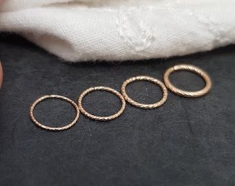 Piercing ad anello riempito d'oro / Piercing minimalista "scintillante" per orecchio, naso, elica, anello al naso, orecchino, mini cerchio, setto, conchiglia