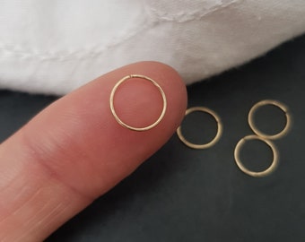 anello piercing in oro 585 molto sottile "minimalista" oro massiccio 14K, elica sottile da 0,5 mm, anello piercing in vero oro, orecchino, cerchio, anello al naso, calibro 24