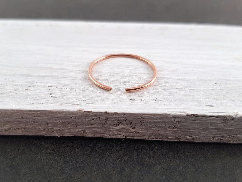 offener Ring Minimalist Rose Gold Filled 1mm / Stacking ring, Ring minimalistisch, Ring schmal, dünne Ringe, verstellbarer Ring, vergoldet Bild 1