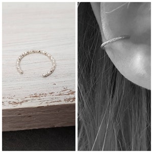 Ear cuff "Minimalist Sparkle" 925 silver // earcuff, piercing ring fake, piercing ear fake, ear clamp sterling silver ear cuff, helix