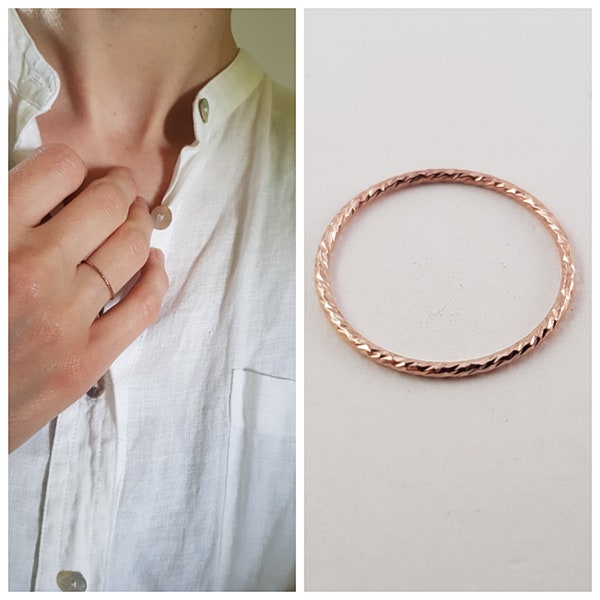 Ring "Sparkle" Rose Gold Filled 1 mm // narrow ring, minimalist ring, sparkling ring, rose gold ring, stacking ring, stacking, faceted