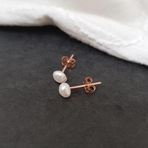 Baroque Pearl Stud Earrings Rose Gold Filled, Pearl Earrings, Helix Piercing Pearls, 3 mm - 4 mm Pearl Earrings, Freshwater Pearls, Pearl Earrings