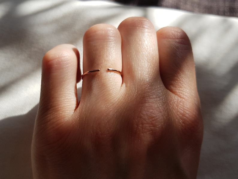 offener Ring Minimalist Rose Gold Filled 1mm / Stacking ring, Ring minimalistisch, Ring schmal, dünne Ringe, verstellbarer Ring, vergoldet Bild 3