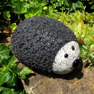 Granite hedgehog, stone decoration for the Gartdeco garden image 1