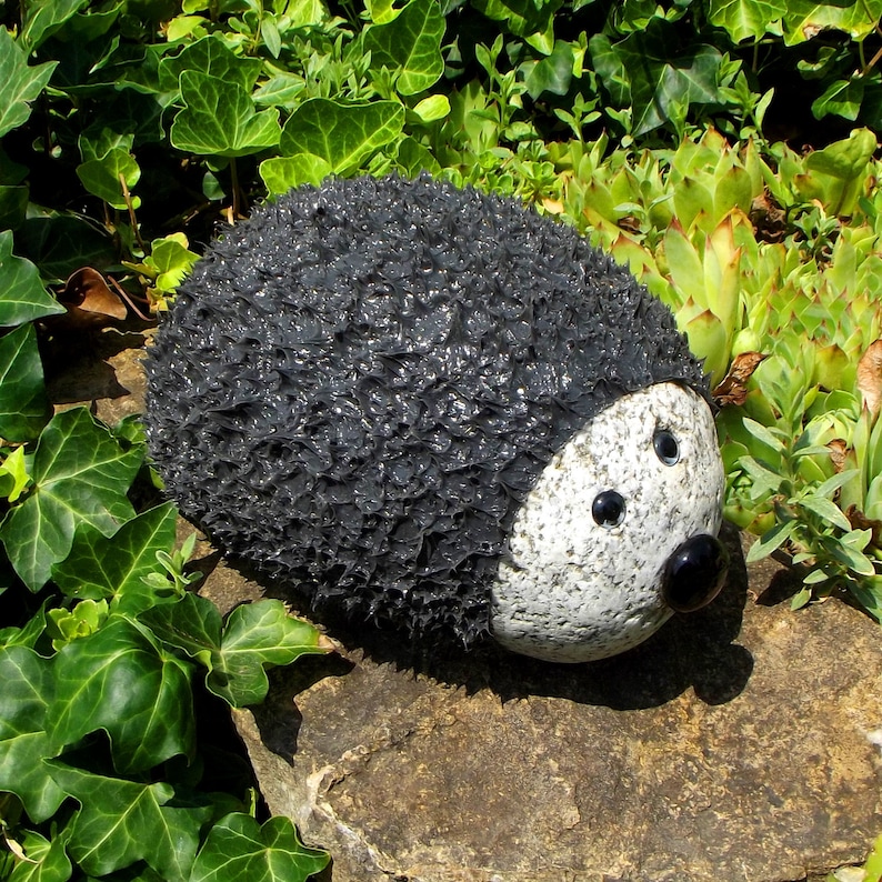 Granite hedgehog, stone decoration for the Gartdeco garden image 1