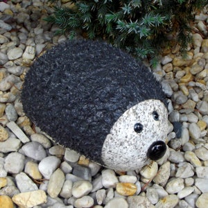 Granite hedgehog, stone decoration for the Gartdeco garden image 2