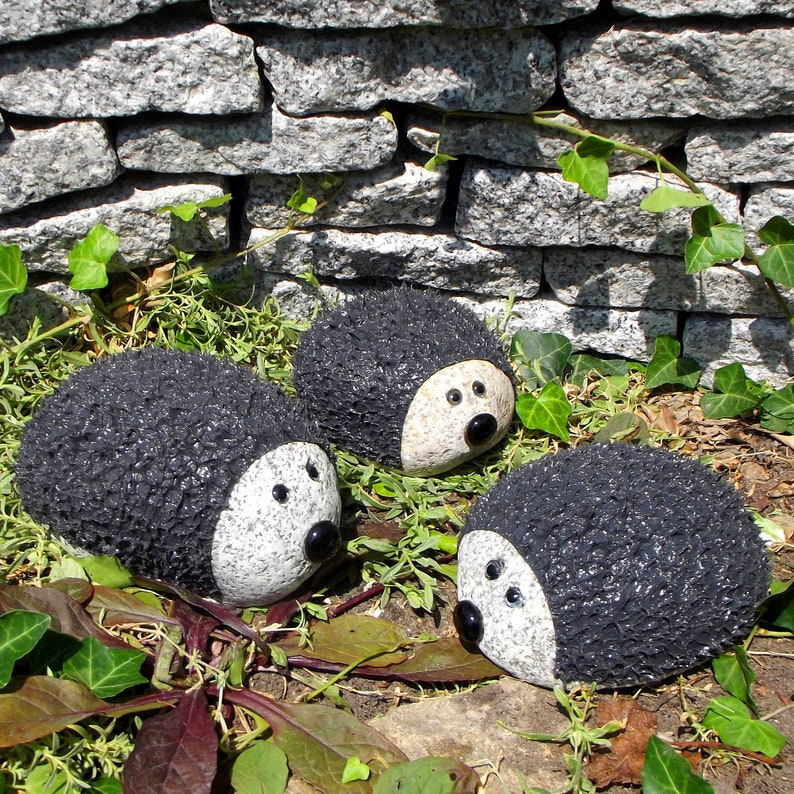 Granite hedgehog, stone decoration for the Gartdeco garden image 4