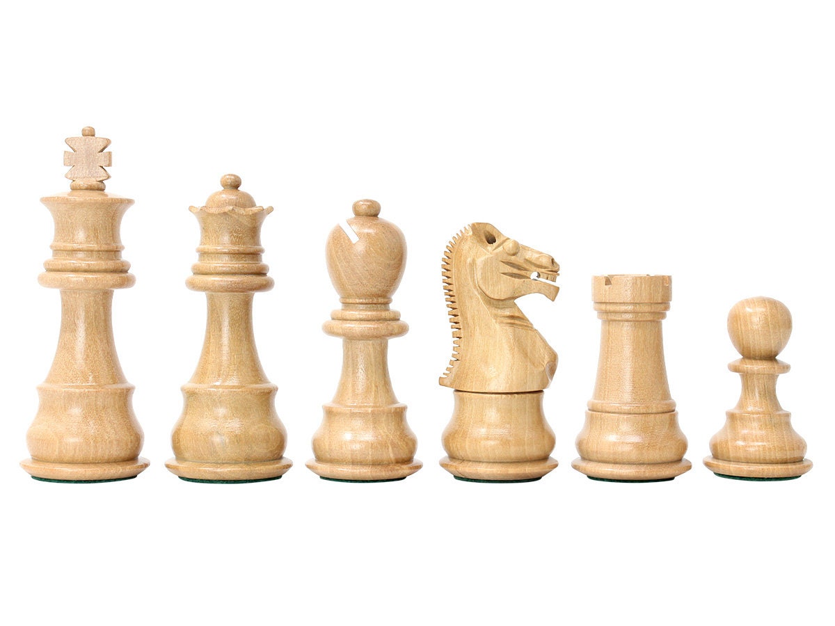  House of Chess - Grand Master Staunton Tournament Chess Set  Pieces - King Size: 3-3/4 (Broad Base) + 2 Extra Queens - Acacia  Wood/Boxwood : Toys & Games