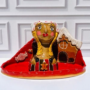 Gingerbread Ceramic or Pottery Planter Head or Face Pot for Succulents or Plants in Buff Clay