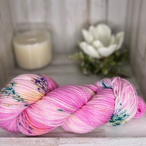 Hand Dyed Yarn, Worsted Yarn, Wool Yarn, Merino Wool - Speckled Yarn, Pink Purple Yellow Teal White Yarn/Pink Yarn/Teal Yarn/Purple Yarn