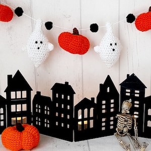 Houses House Row of Houses Decoration Decoration Black Autumn Wood