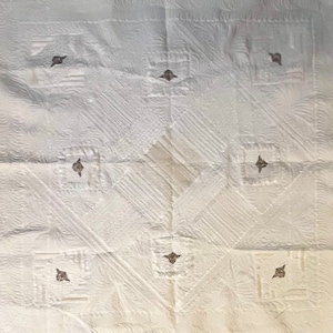 Weißer Vintage Quilt