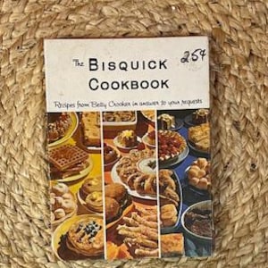 The Bisquick Cookbook from Betty Crocker