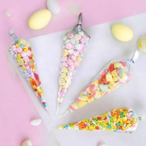 Clear Sweet Cone Party Bags - 5 pcs - Sweets, Candy, Popcorn, Cookies, Party, Gift, Favour, Package, Kids, Cellophane, Birthday, Easter