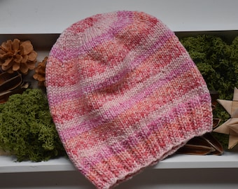 Ladies' hat "PEONY"... wool with colour gradient