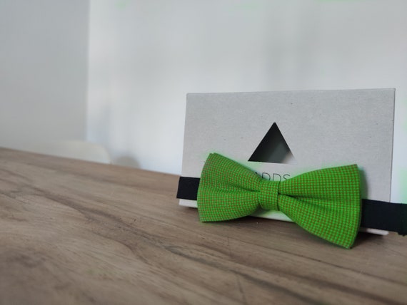 Men's Bow Tie / Green Bow Tie / Gift Idea / Gschenk for Iehm / Green Bow