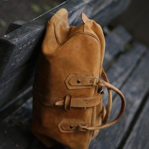 Sac week-end en daim vintage | Sac de voyage unisexe marron années 70