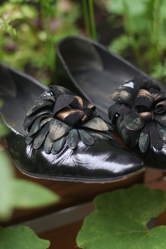 80s Martini Osvaldo Leather Pumps with Floral Det… - image 1