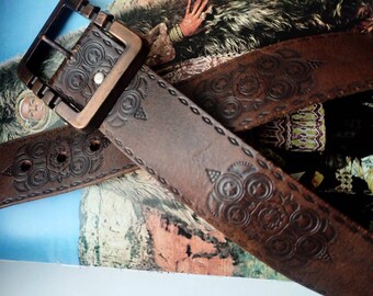 70s Tooled Belt| Vintage Womens Etched Brown Leather Belt | Men's Genuine leather Cowboy Belt with statement print and buckle