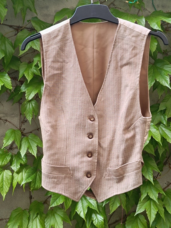 90s Minimalist Vest| Vintage Brown Fitted Vest| C… - image 1