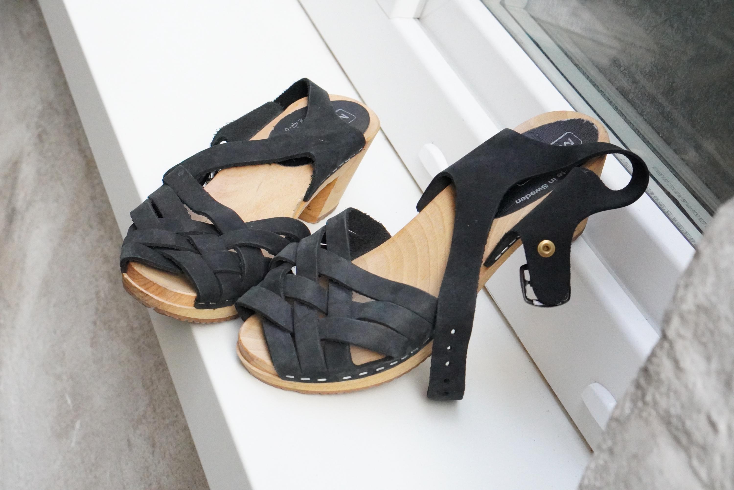Sandales Noires Mootsies Tootsies - Pointure 7.5 Femme - Stretch - Occasion
