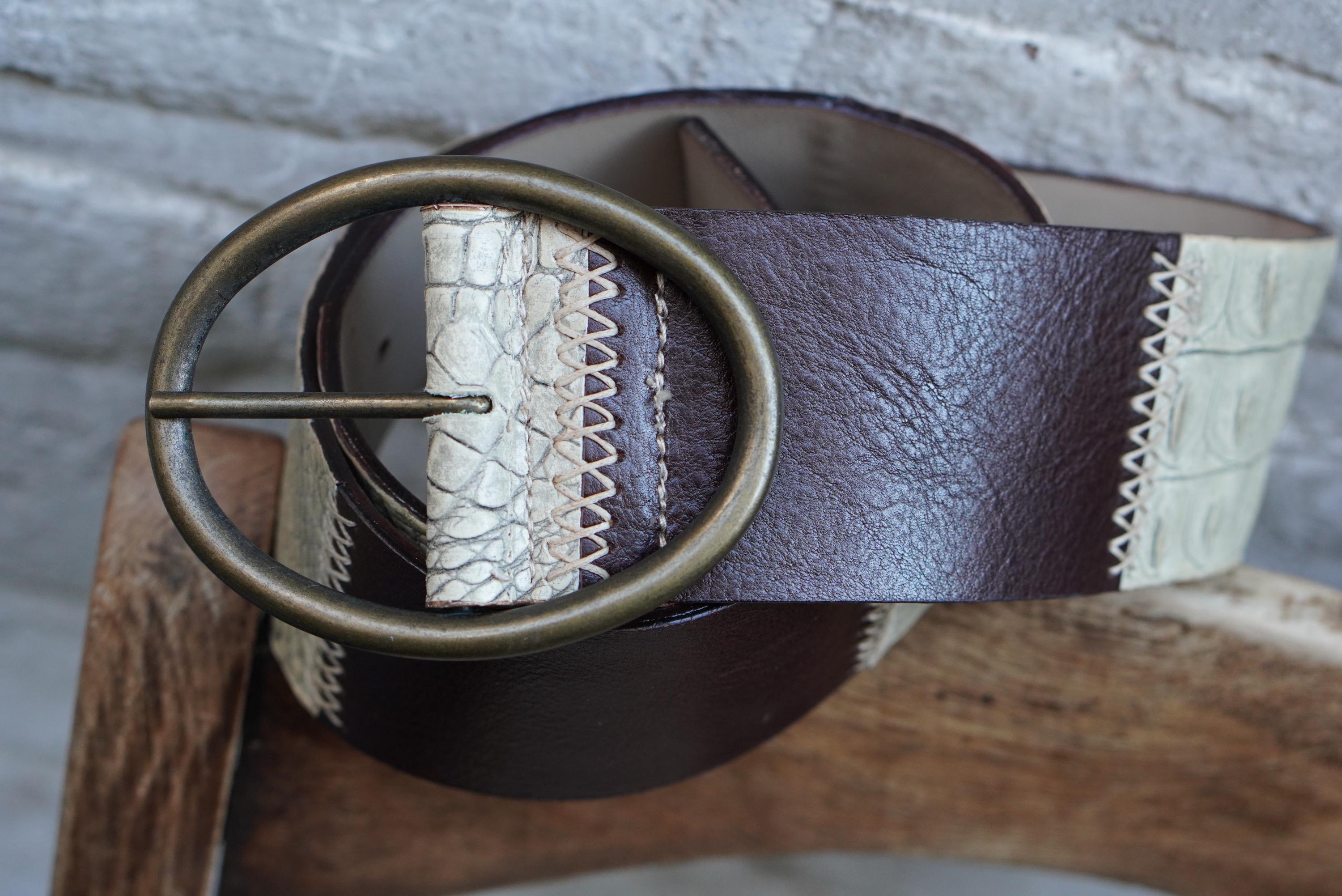 Vintage Croc Embossed Brown Leather Belt: Handmade Italian  display picture 1
