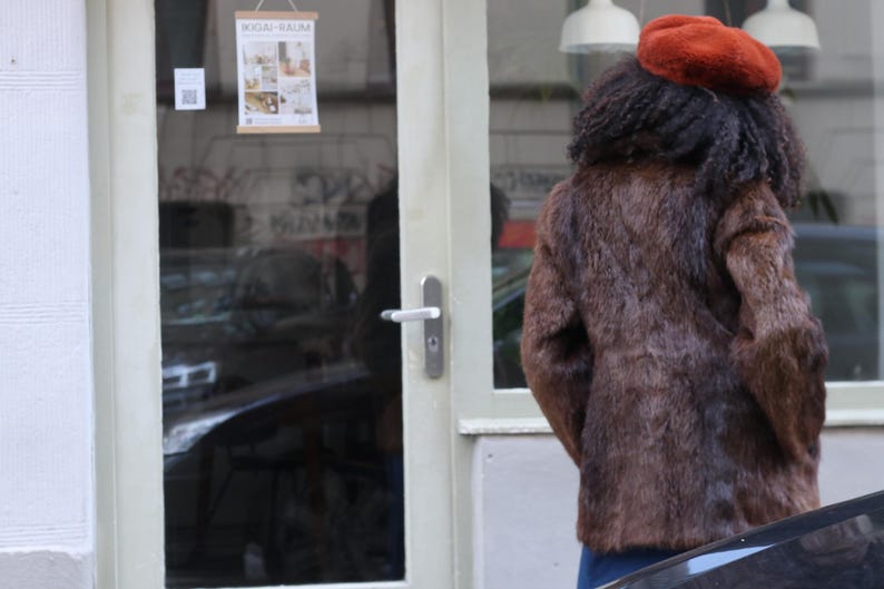 Vintage chokladbrun pälskappa: 70-tals parisisk glamourös ytterkläder bild 20
