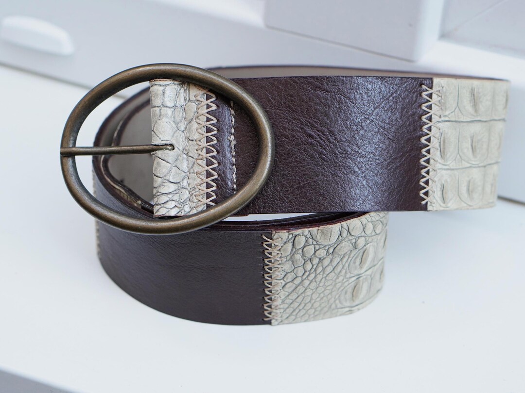 Vintage Croc Embossed Brown Leather Belt: Handmade Italian  display picture 1