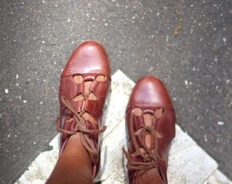 90s Gladiator Sandals| Women's  Close Toe Summer Shoes| Vintage Brown Cutout Summer Boots| Bohemian Lace-up Fisherman Shoes Size EU 37.5