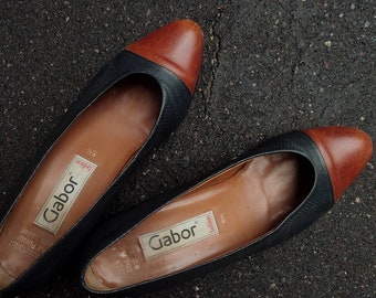Escarpins en cuir Gabor des années 80 : chaussures vintage bicolores à bout pointu