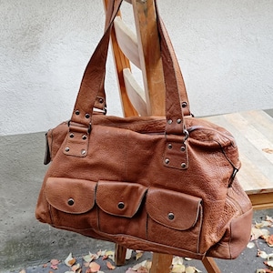 70er Jahre Vintage Umhängetasche aus Leder in Braun | Minimalistische Retro Tasche für Frauen | Schicke Geräumige Klassische Handtasche