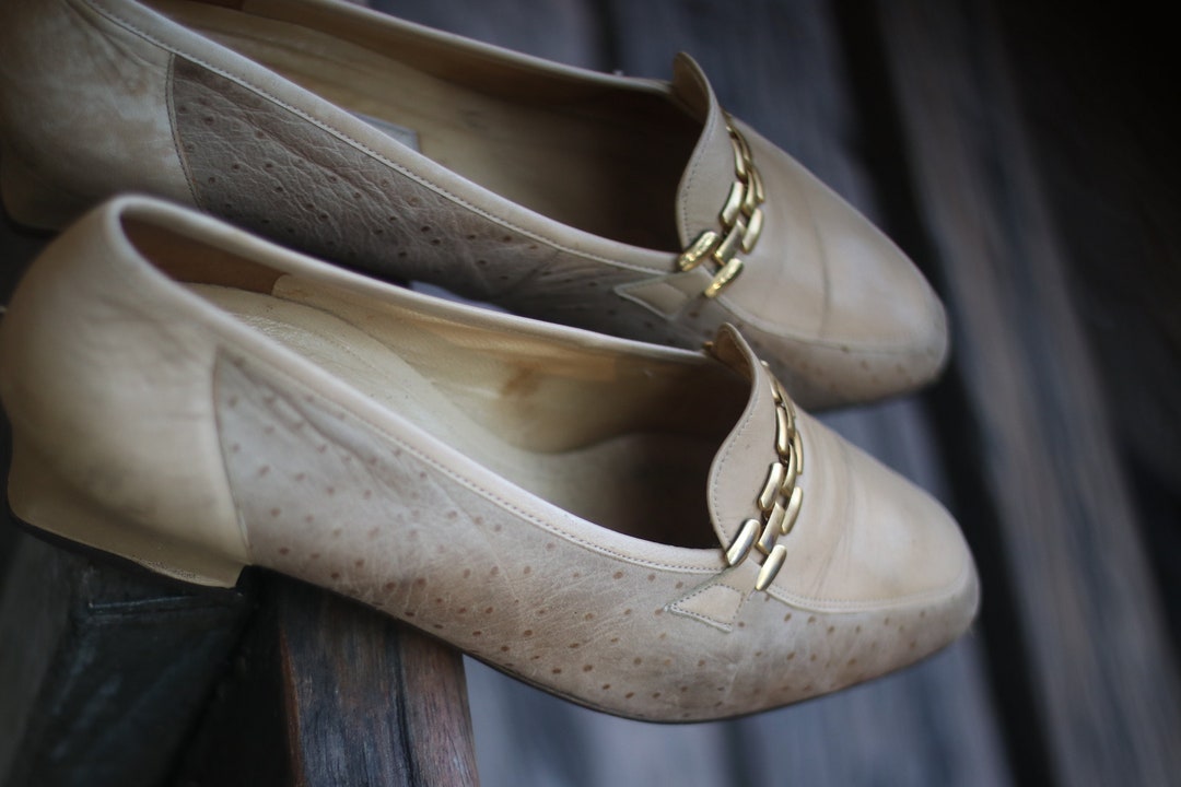 Vintage Gabor Leather Shoes | Two toned 80s leather slip in