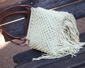 70s Woven Brown Bag| Vintage Basket Bag with Tassels| Women's Chic Summer Crocheted Bag| Minimalist French Chic Mini Top Handle Bag