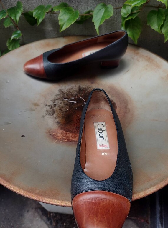 Vintage Gabor Leather Shoes | Two toned 80s leather slip in main image 0
