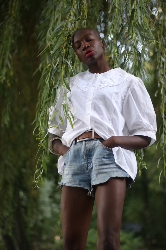 Vintage White Cotton Blouse with Statement Collar