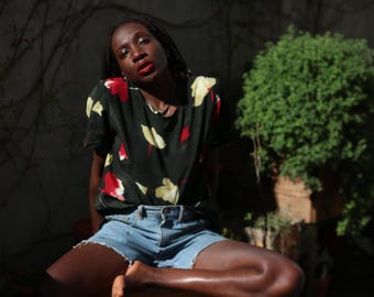 90s Vintage Floral Blouse: Green Viscose Short Sleeve Shirt