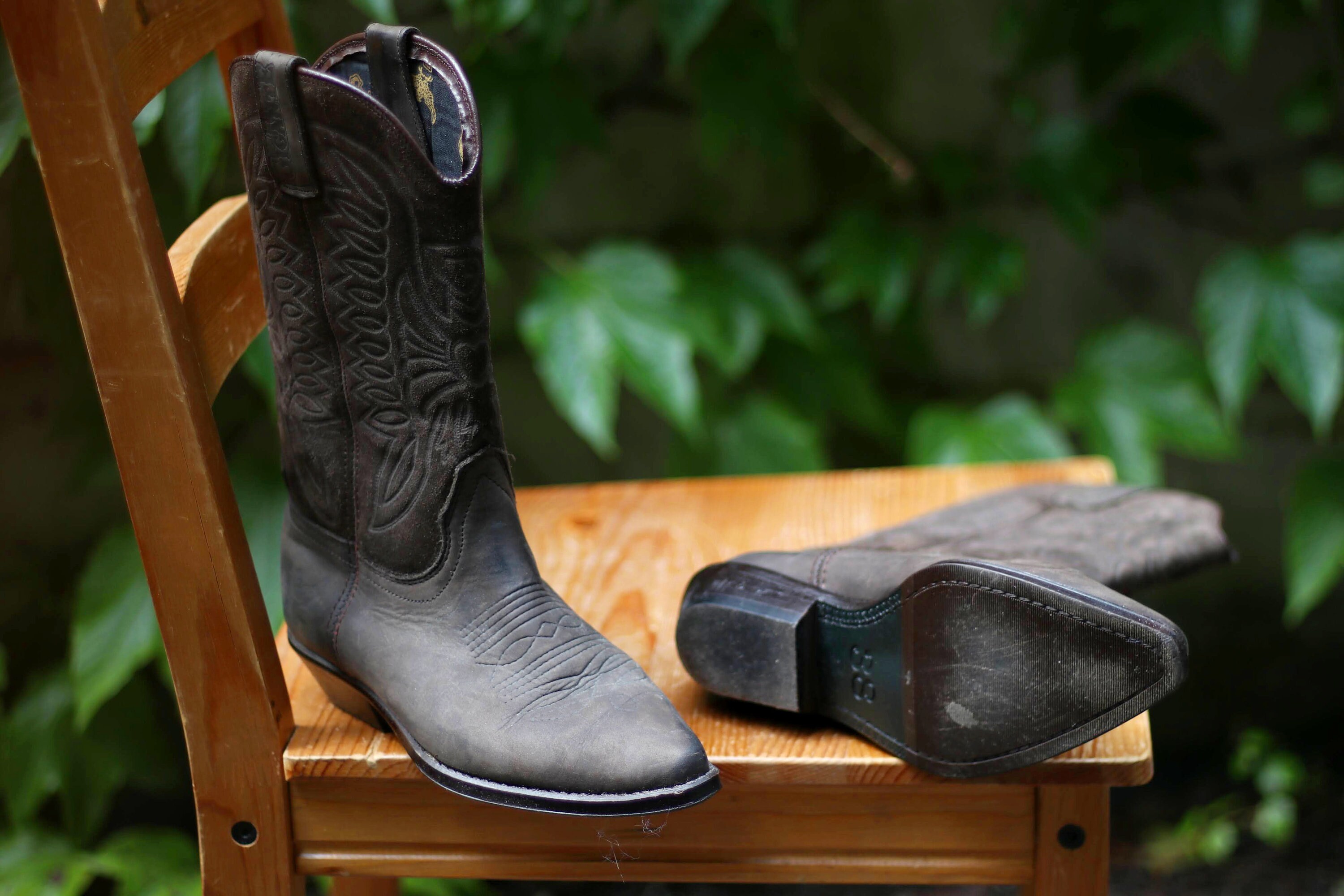 El Vaquero unisex dark gray western cowboy boots custom handmade in Texas Armando main image 3