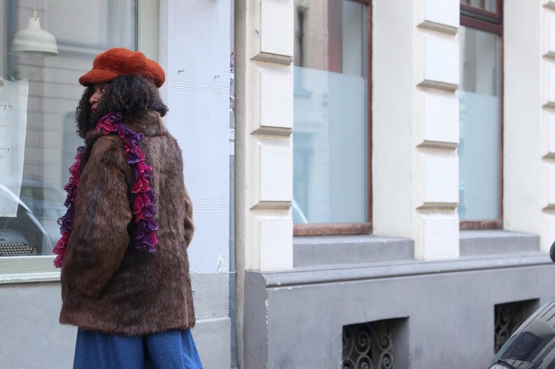Vintage chokladbrun pälskappa: 70-tals parisisk glamourös ytterkläder bild 18