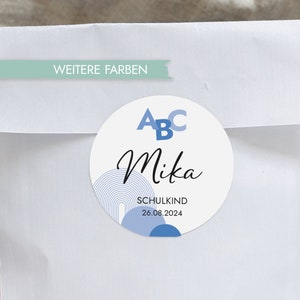 SCHULKIND Aufkleber personalisiert mit Namen | 12x Sticker rund, 5 cm | Einschulung, Erster Schultag | Regenbogen Boho Design Mimi und Anton