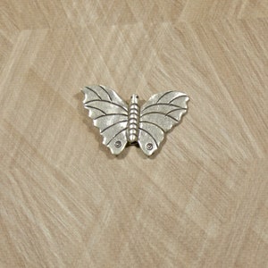 1 Handgefertigte Thai Karen Hill Tribe Silber Schmetterling Anhänger/Perle - Insekten Perlen - Tier Anhänger Charms Tropfen Baumeln