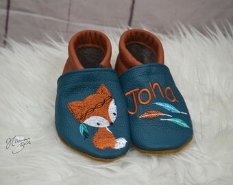 Lederpuschen Baby & Kinder – personalisierte Krabbelschuhe mit Namen in Wunschgröße | handmade Schuhe
