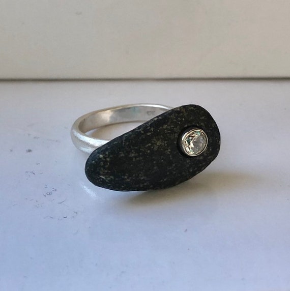 Sterling Silver Pebble Rock and CZ Statement Ring - image 3