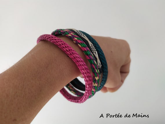 4 African bracelets woven colorful raffia and plas