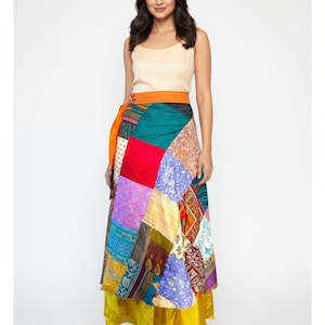 Jupe portefeuille en soie, jupe sari réversible en soie, jupe longue en patchwork bohème, vêtements bohème hippie, jupe longue vintage recyclée, cadeau de festival